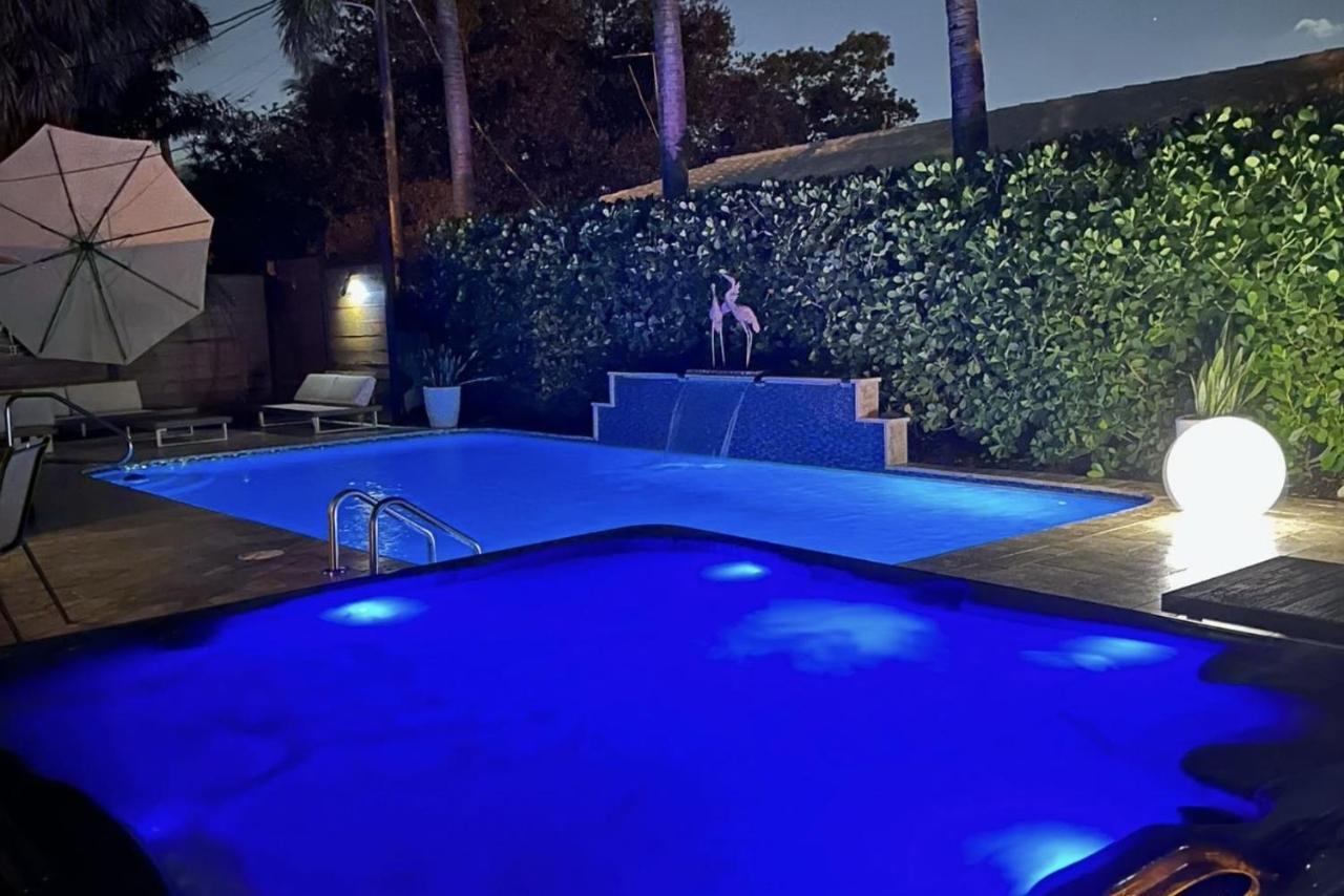 Palms Retreat! Giant Heated Pool-Hottub-Firepit-5Min2Beach-Pets-Ev Chgr Fort Lauderdale Eksteriør billede
